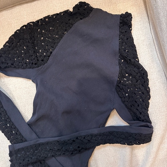 Free People Black Ribbed Women's Top - Picture 5 of 5